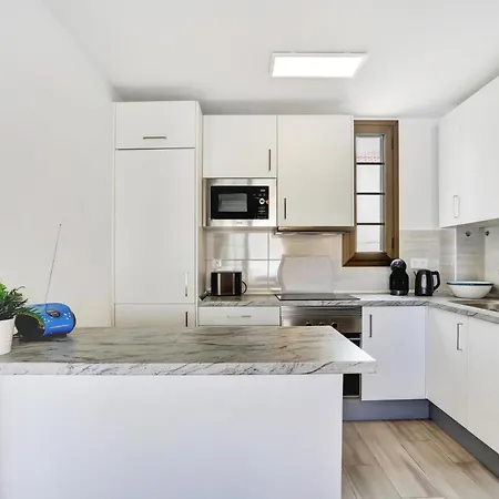 Casa Adosada Con Piscina Climatizada, A/c, Barbacoa Y Fibra - Es-347-42 阿德耶